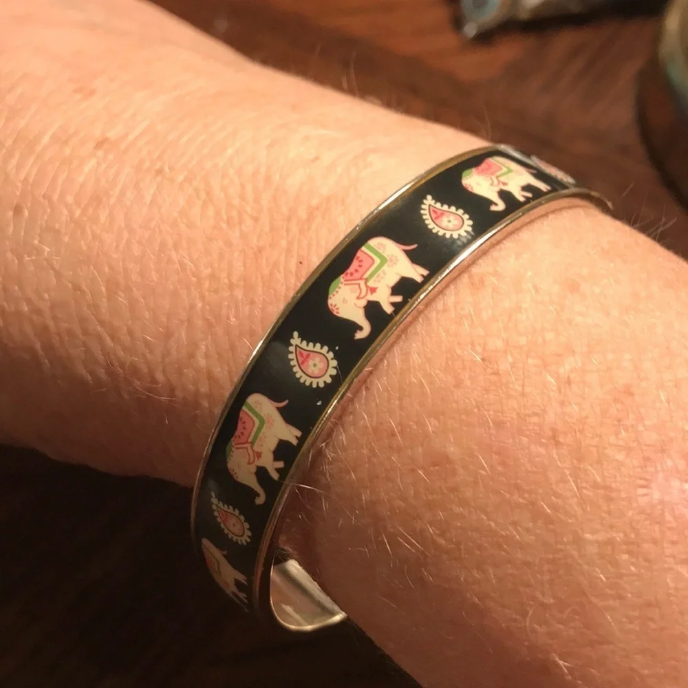 Vera Bradley elephant metal bangle